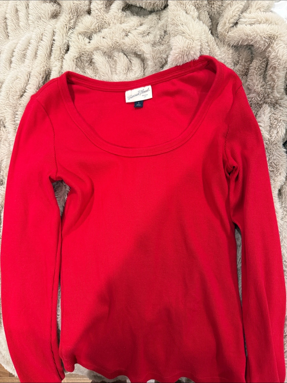 Universal Thread Red Ribbed Long Sleeve Scoop Neck Top